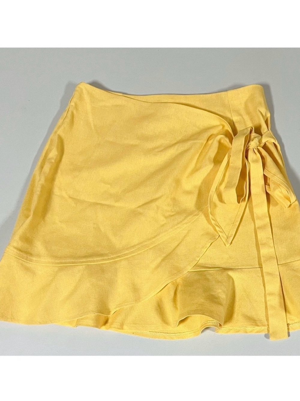 Showpo Yellow Wrap Tie Ruffe Mini Skirt Bottoms Size 4 🌼✨ #kawaii #summer #skirt